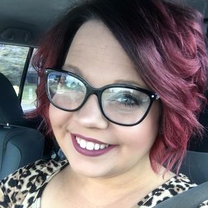 Meet your Posher, Casey